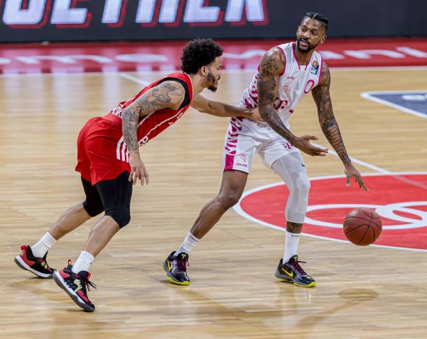 和精彩的防 和精彩的防