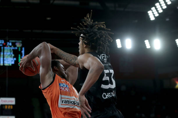 经彰显了他 经彰显了他